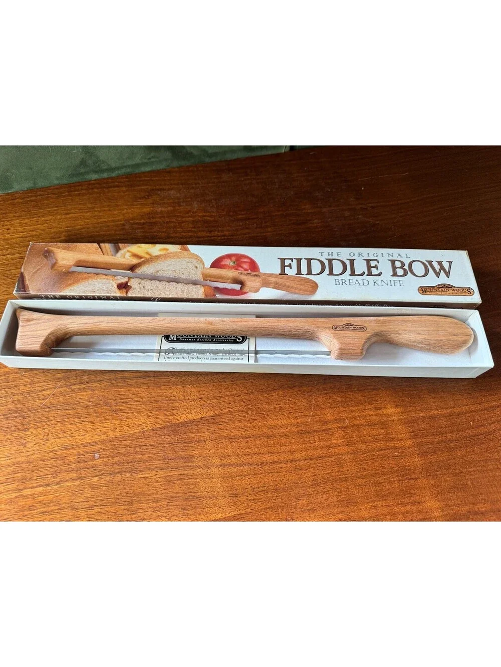 Vintage Mountain Woods Fiddle Bow Bread Knife - Oak Right-Handed
